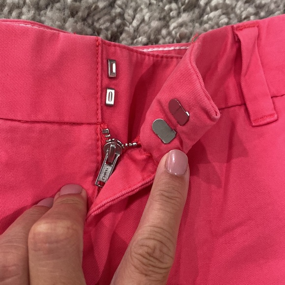 Size 8 Tommy Hilfiger Shorts - Picture 2 of 3